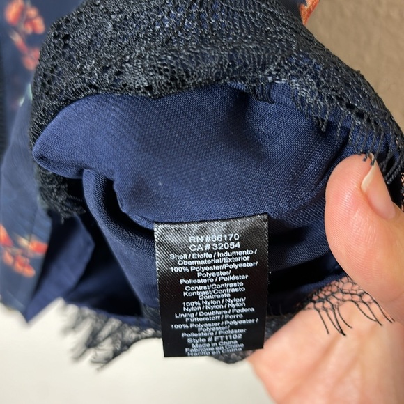 Maeve Anthropologie Floral Tank Top with lace details spaghetti straps size XS - Picture 7 of 9